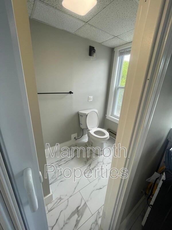 Foto del edificio - 320 Lowell St