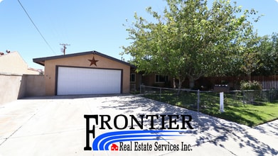 Building Photo - 110 S Holly Canyon Dr