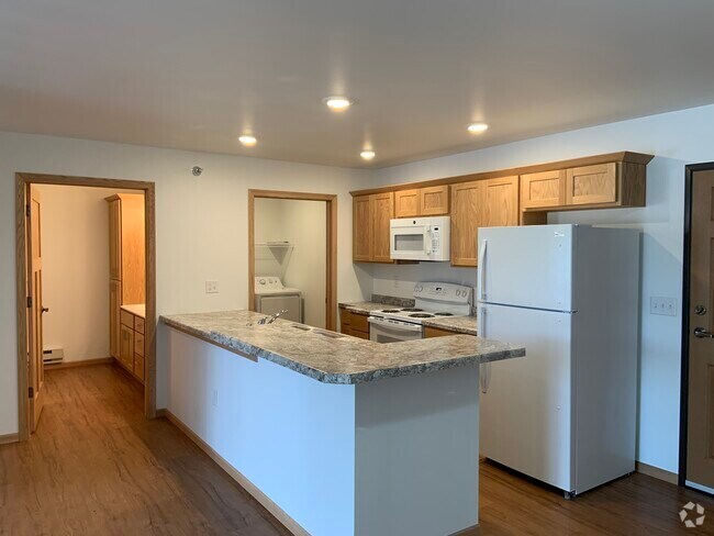Building Photo - 107 17th Ave N