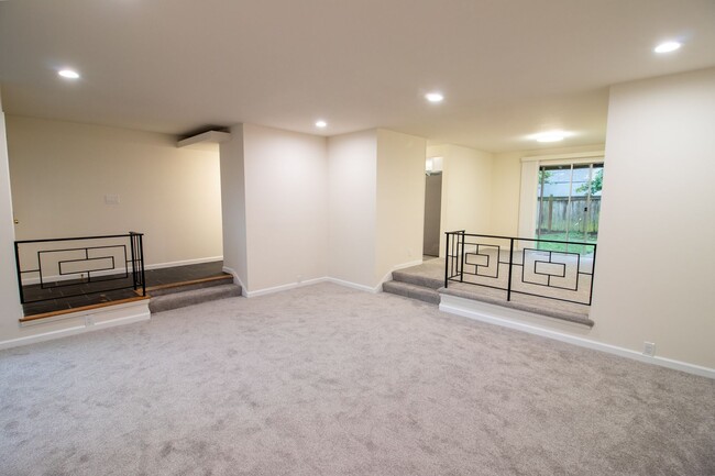 Foto del edificio - 4Bd/2.25Ba Bellevue House