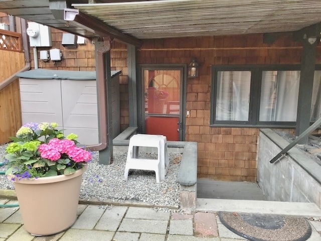 Building Photo - 3019 Telequana Dr