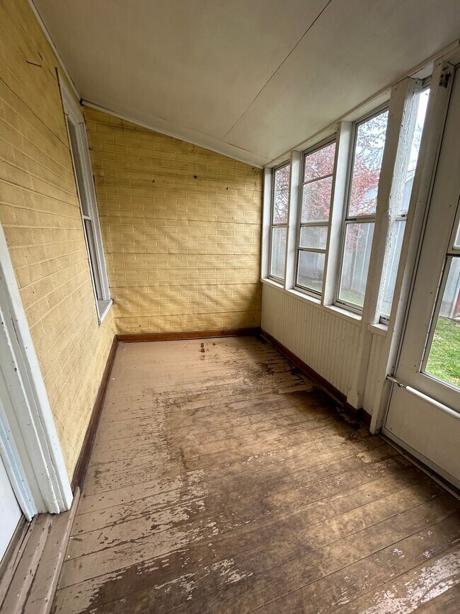 Foto del edificio - Single Family Home In West Salem