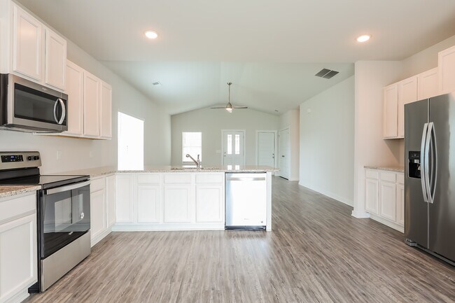 Building Photo - 9949 Hunter Pl