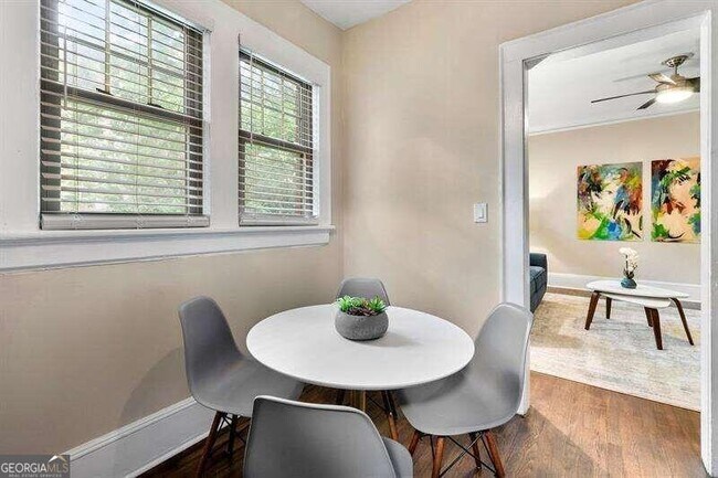 Foto del edificio - 856 Ponce De Leon Terrace NE