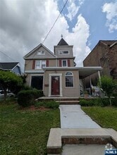 Building Photo - 234 3rd Ave