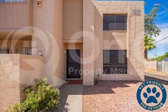 Building Photo - 3526 W Dunlap Ave