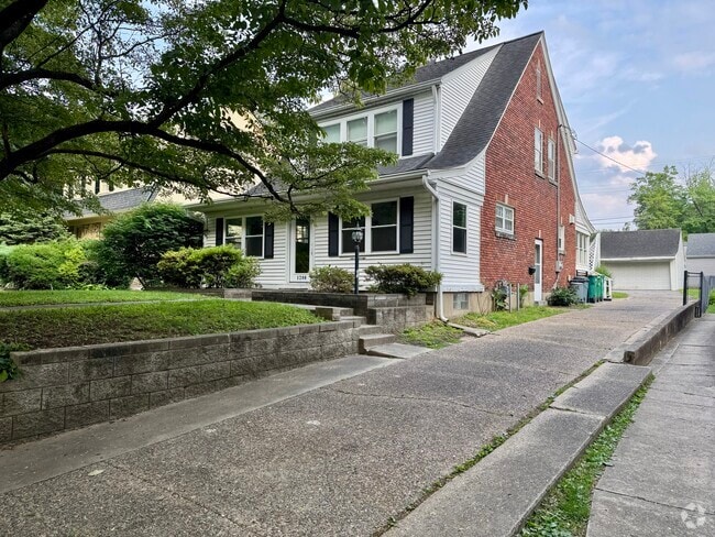 Building Photo - 1208 Audubon Pky