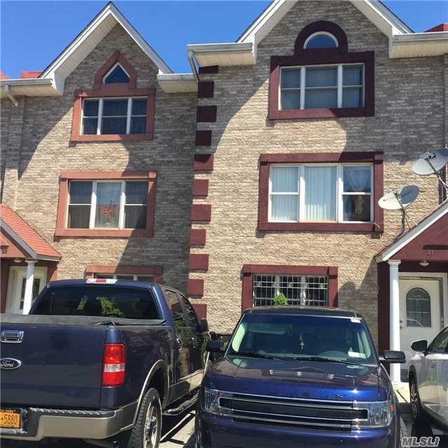 Foto principal - 114-41 Dalian Ct