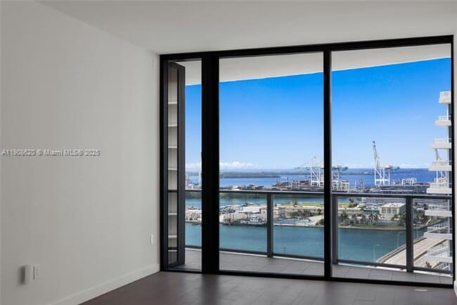 Foto del edificio - 500 Alton Rd