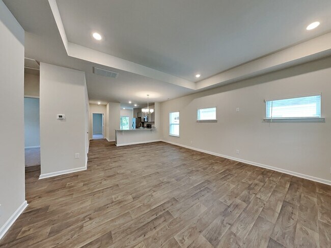 Building Photo - Coming Soon!