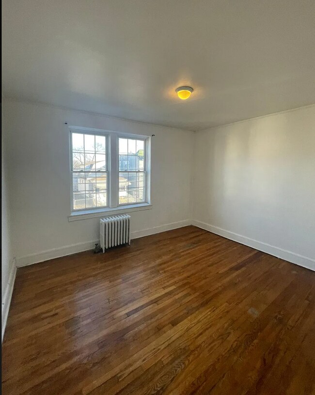 Building Photo - 360 Sanford Ave