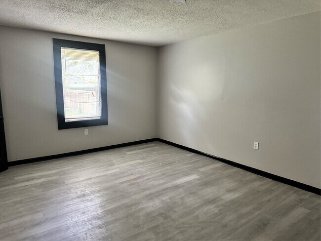 Foto del edificio - 3119 Allison Ave
