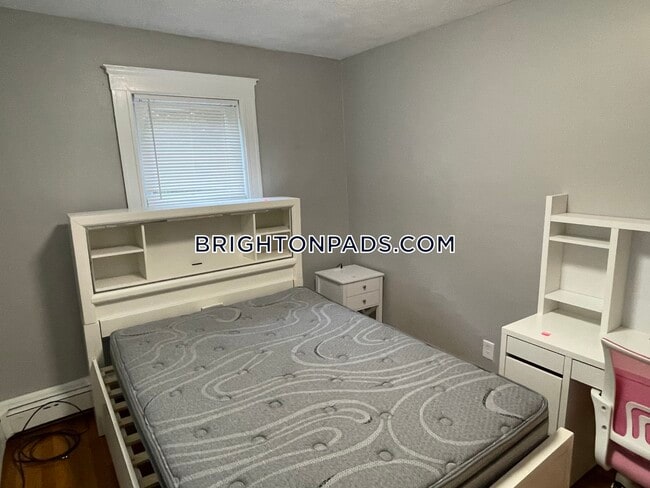 Building Photo - 28 Gerald Rd