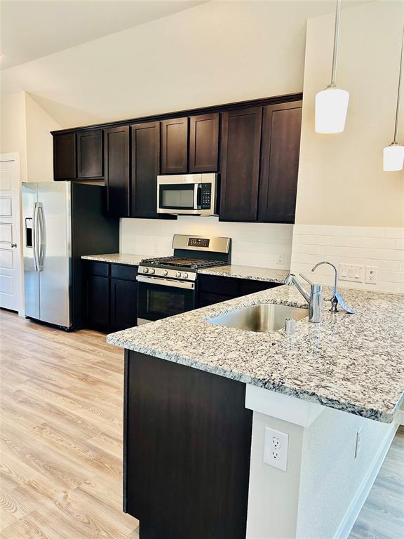 Foto del edificio - 5803 Aurora Ln