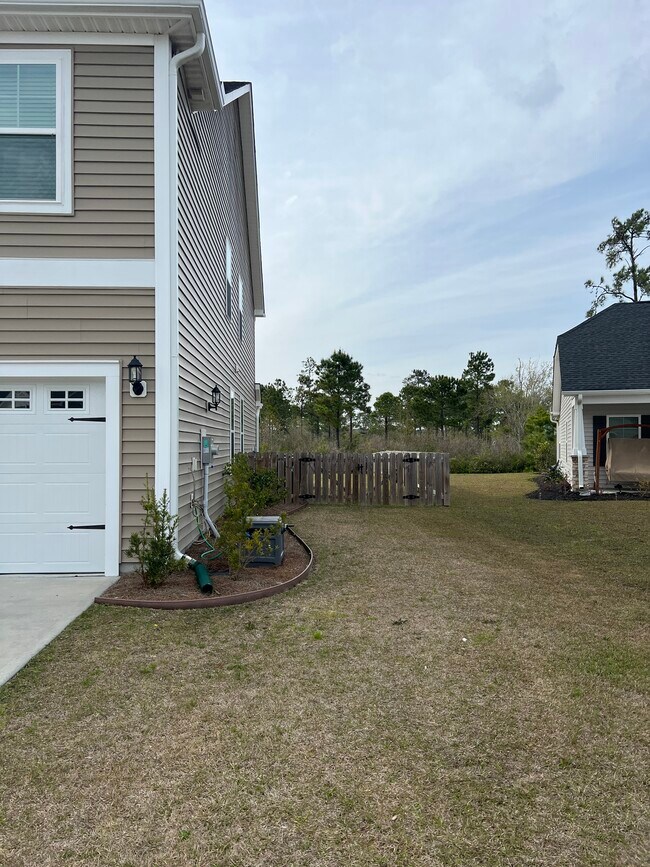 Front Right - 159 N Passerine Path