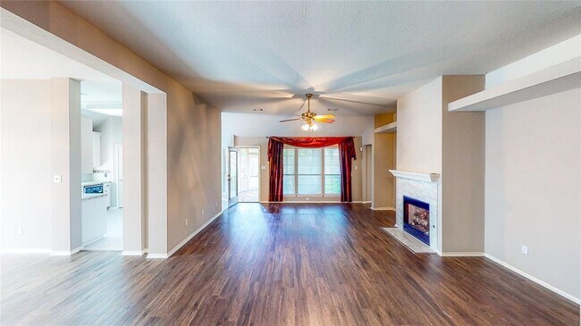 Building Photo - 1705 Coral Dr