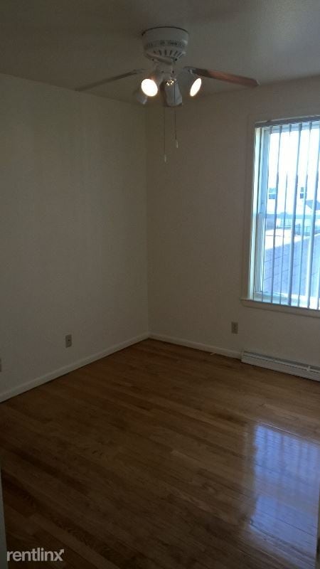 Foto del edificio - 8337 O'Conner Cres