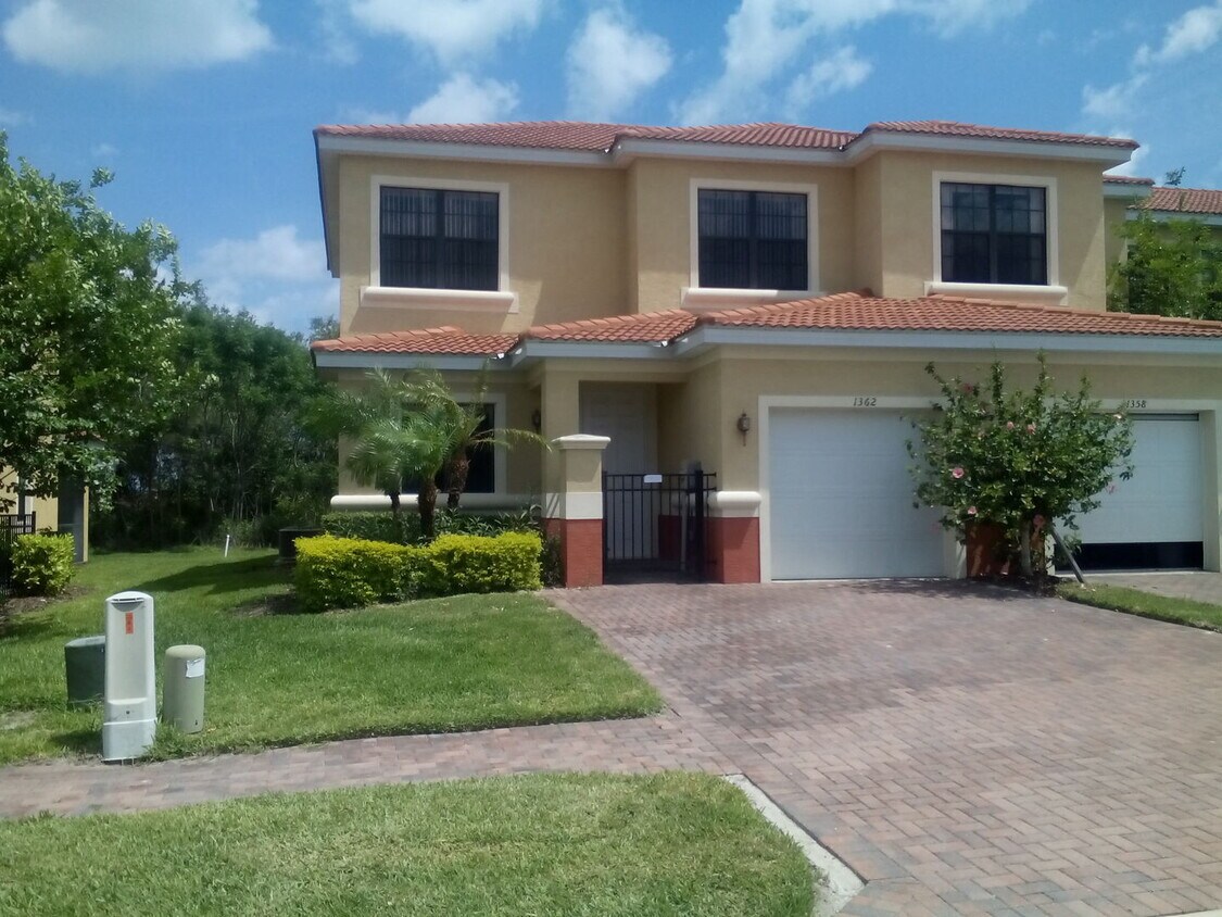 Primary Photo - Tuscany Preserve-1362 Pacific Rd Kissimmee...