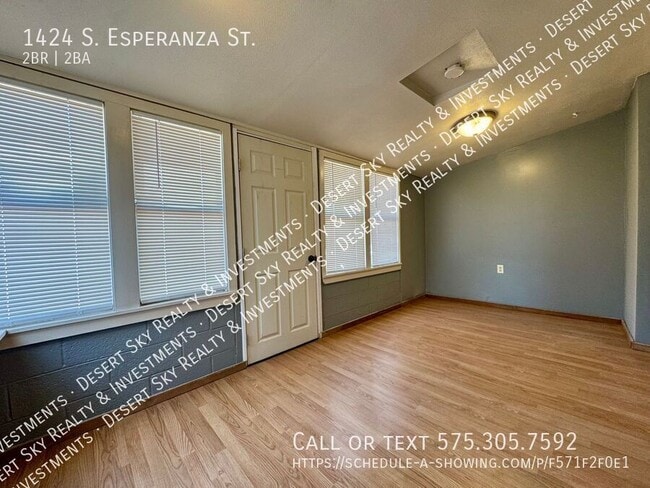 Building Photo - 1424 S Esperanza St