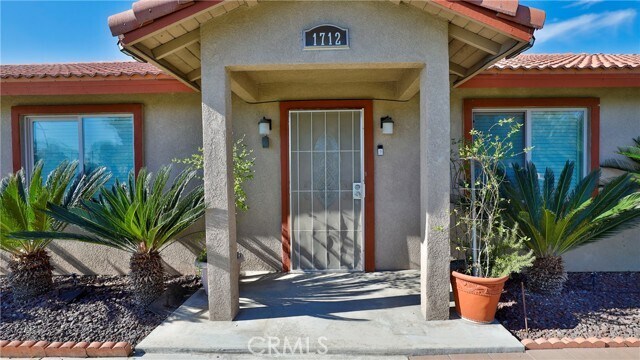 Building Photo - 1712 S Fern Ave