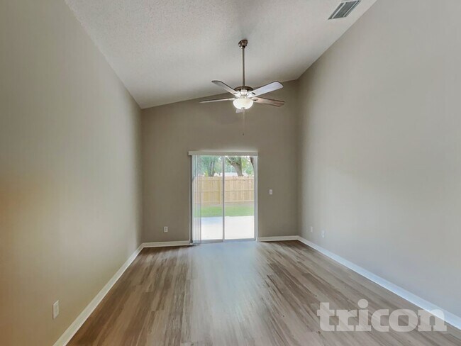 Building Photo - 2143 Kaylas Ct