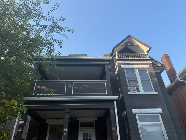 Building Photo - 57 W 10th Ave