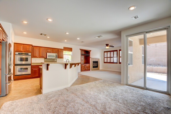 Kitchen - 7625 Duet Springs St