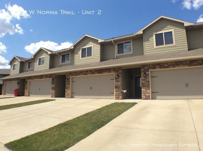 Building Photo - 9208 W Norma Trail