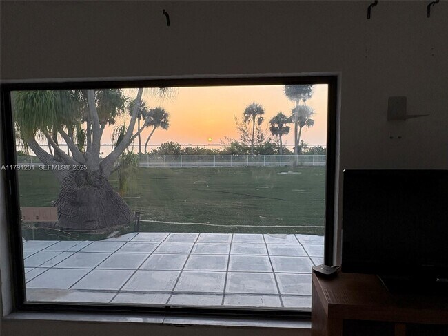 Foto del edificio - 6003 S Indian River Dr