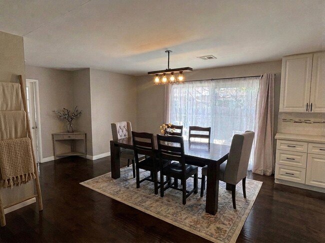 Building Photo - 10554 Andasol Ave