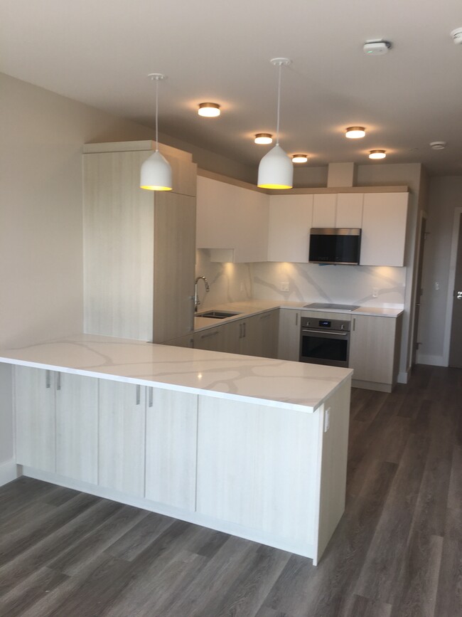 Building Photo - 622 Admirals Rd
