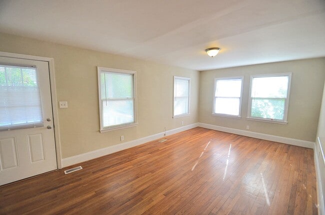 Foto del edificio - 1314 Ordermore Ave