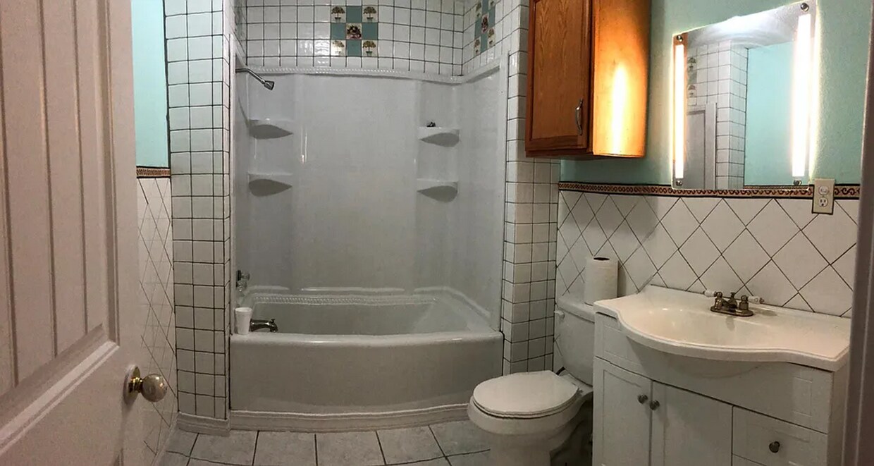 Foto del edificio - House For Rent 150 Schoolview Dr, Bridge City, TX 77611