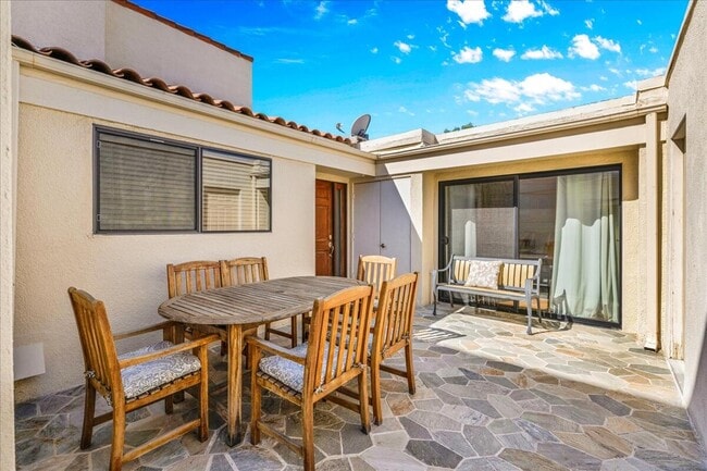 Foto del edificio - 34820 Mission Hills Dr