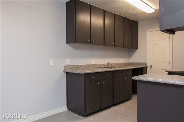Building Photo - 3355 Arville St