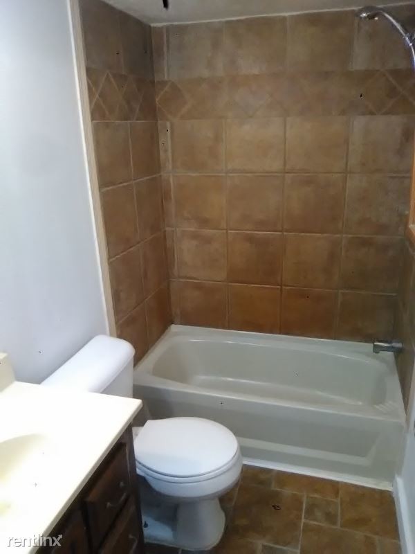 Building Photo - 3 br, 1 bath Mobile Home - 1079 Hemlock Drive