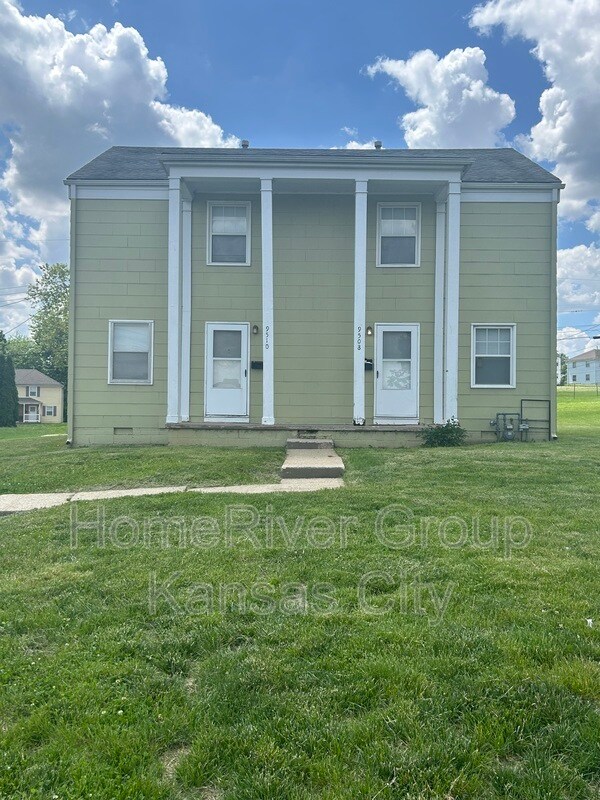 Primary Photo - 9508 Harrison St