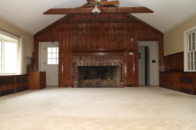 Main Living room - 60 Rocky Hill Rd