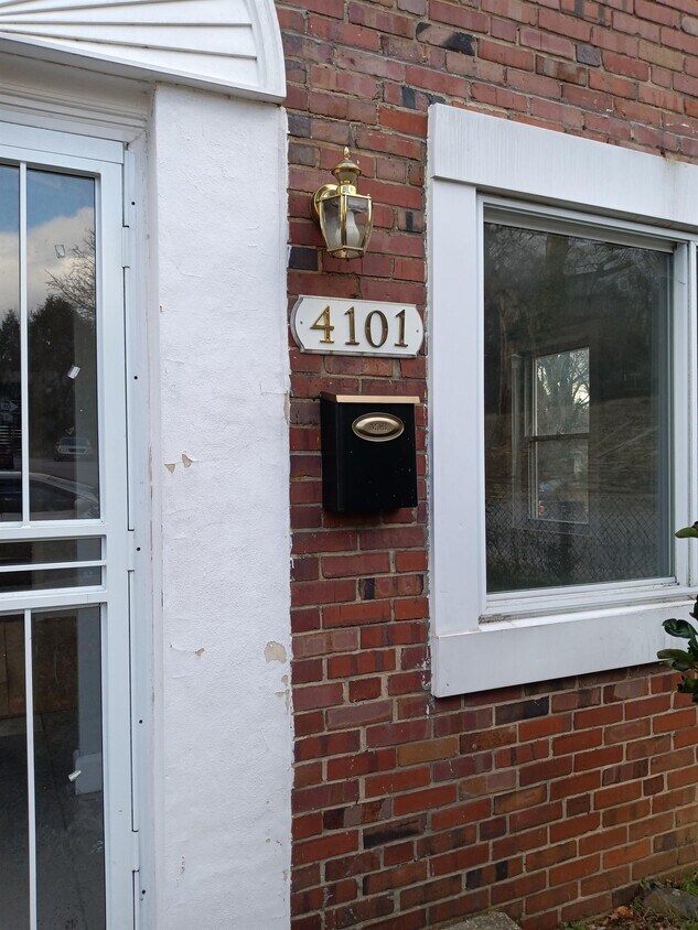 Foto principal - 4101 Kinsway