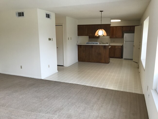 Building Photo - Duplex