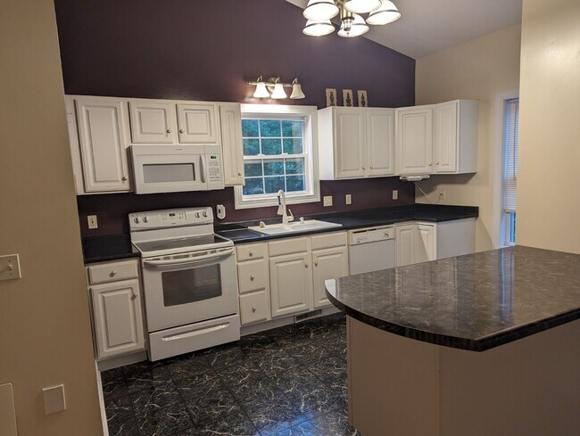 Foto del edificio - 1215 Orange Leaf Ct NW