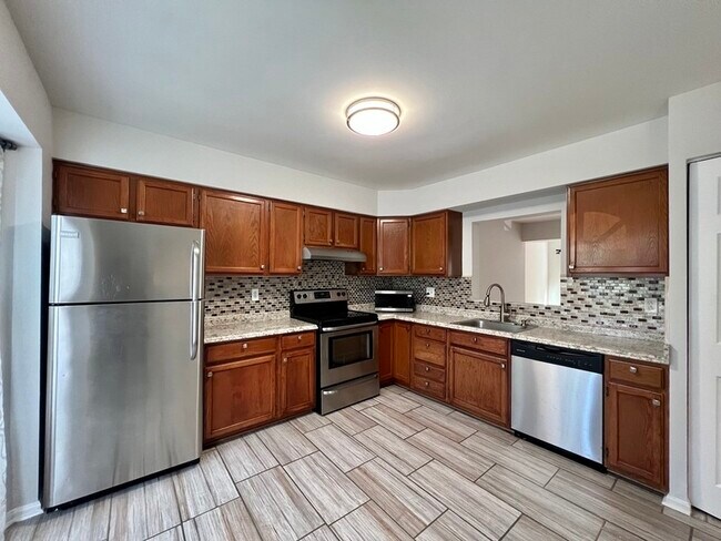 Building Photo - 37 Kinsman View Cir