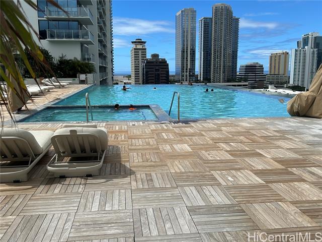Foto del edificio - 1515 Liona St