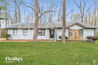 Building Photo - 2411 Ivy Way