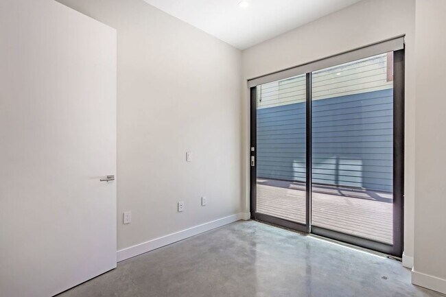 Foto del edificio - Beautiful 2 bedroom in SOMA with Private P...