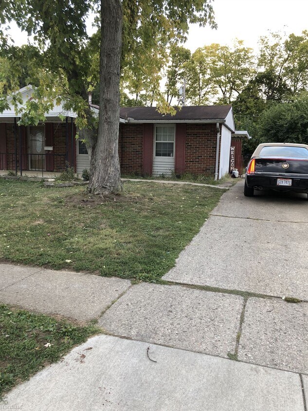 Primary Photo - 3 br, 1.5 bath House - 228 Tulip Drive