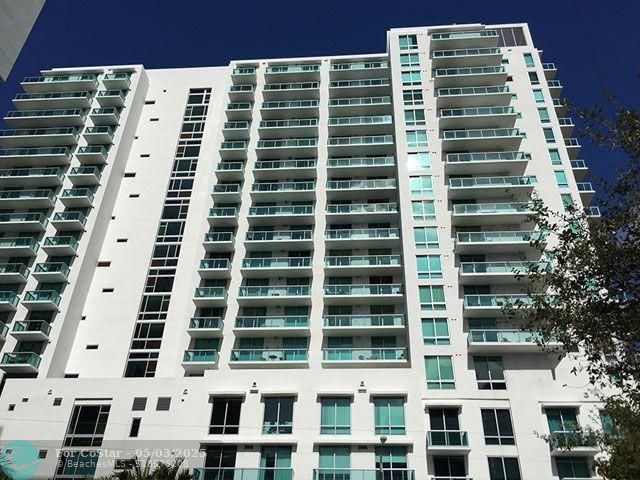 Foto del edificio - 333 NE 24th St