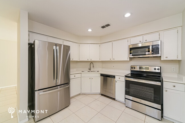 Foto del edificio - 2315 Bay Leaf Dr