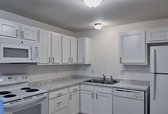 Foto del edificio - 127 W 45th St