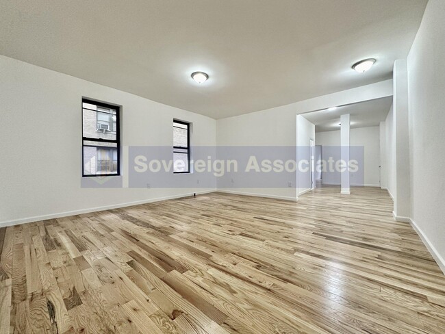 Foto del edificio - 44 Bennett Avenue